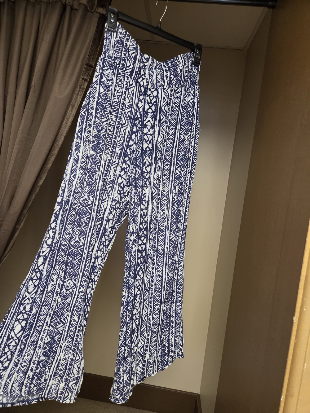 Geometric Wide-Leg Pant
